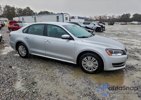 2014 Volkswagen Passat S z USA, uszkodzony, nr VIN 1VWAT7A34EC030344